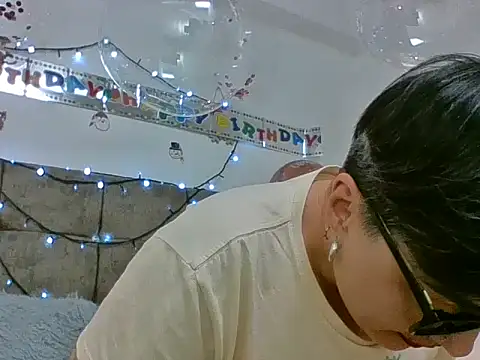 kat_paradise's cam snapshot