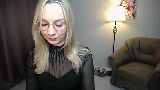 Ava_Elior's cam snapshot