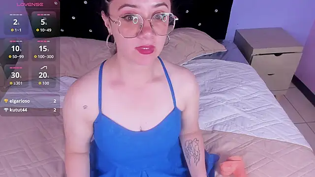 Alaiia___'s cam snapshot