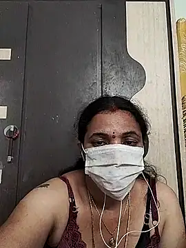 bhavyasri_55's cam snapshot