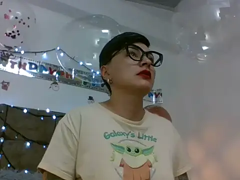 kat_paradise's cam snapshot