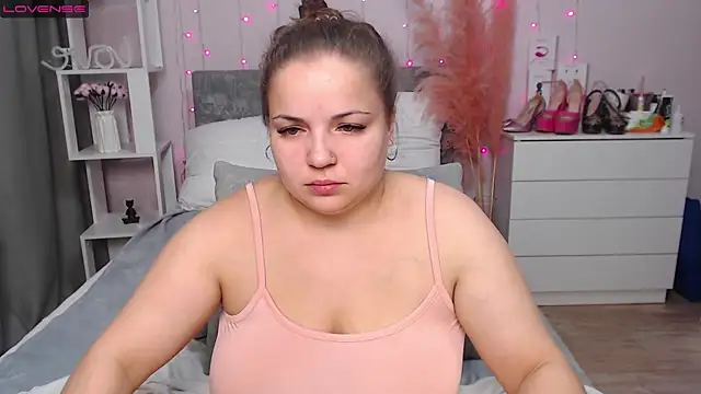 Crazyy_girl_'s cam snapshot