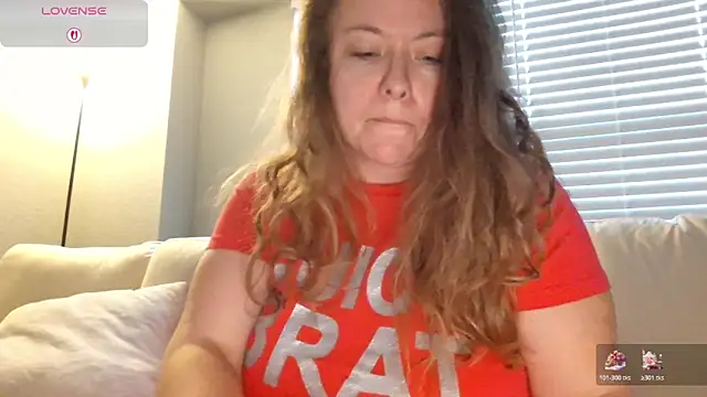 julimonroe live sex cam