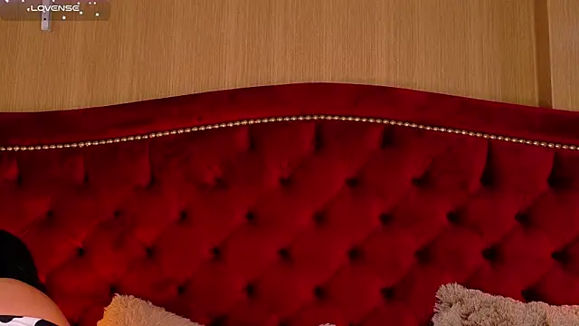 TaniaRedd_'s cam snapshot