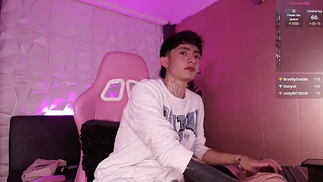 troy_rouge live sex cam