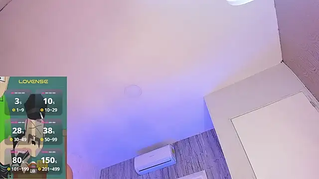 JUANDIAMONDS98 live sex cam