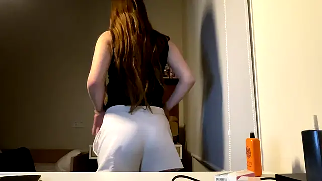 Callmeee_star's cam snapshot