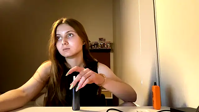 Callmeee_star's cam snapshot