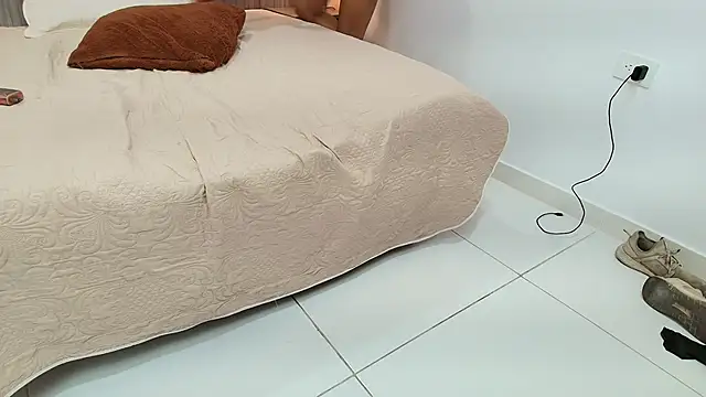 zoe_bermudez's cam snapshot