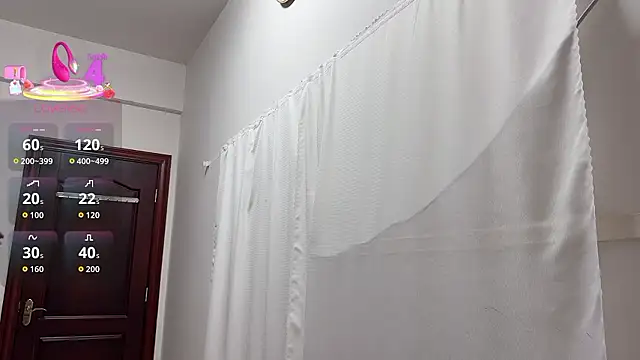 A-ZJunn live sex cam