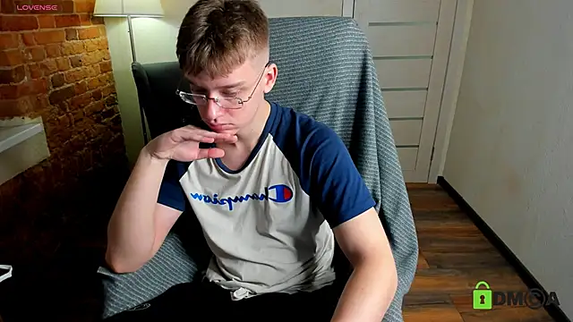 Harm_Dick's cam snapshot