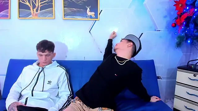 Alex_jeins_at live sex cam