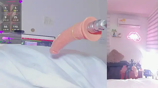 Sweet__Little__'s cam snapshot