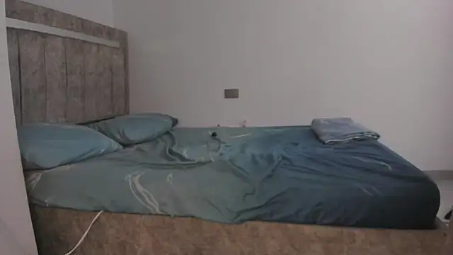 Aura_Atlas live sex cam