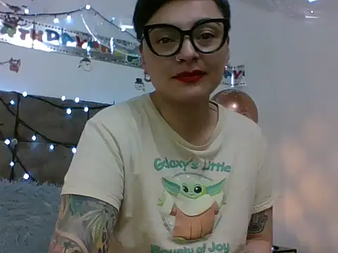 kat_paradise's cam snapshot