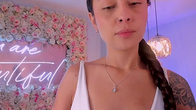 ErikaBenz_'s cam snapshot