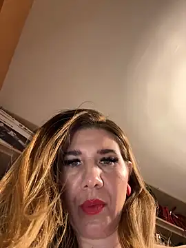 didihairypussy's cam snapshot