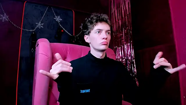 LukeSweet's cam snapshot