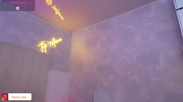 Dannaa_Lovs's cam snapshot
