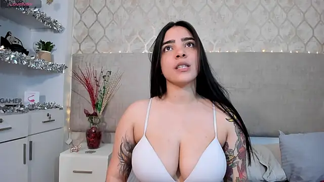 KamilaBetancourt's cam snapshot