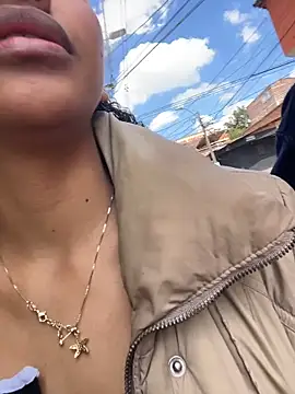 nati_n_mark's cam snapshot