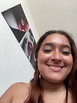 Emily_Jonness_'s cam snapshot