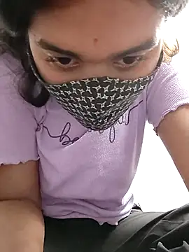 Cut_madhuri's cam snapshot