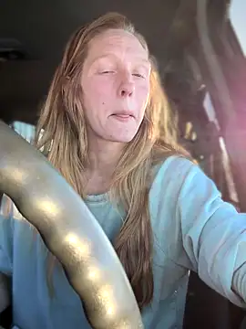 GoldenFlameGoddess's cam snapshot