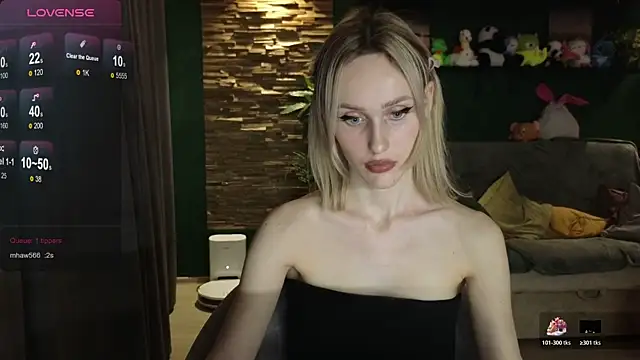 Belle_Vill3575's cam snapshot