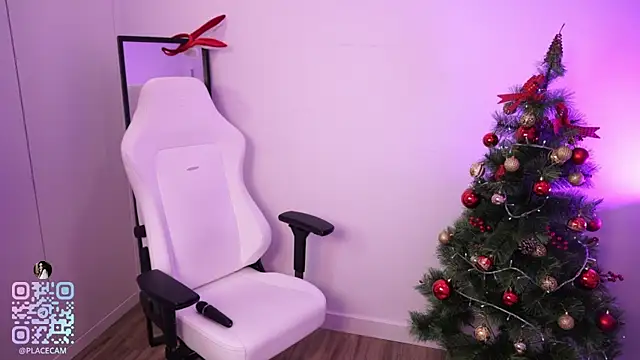 Lucy_Kitten's cam snapshot