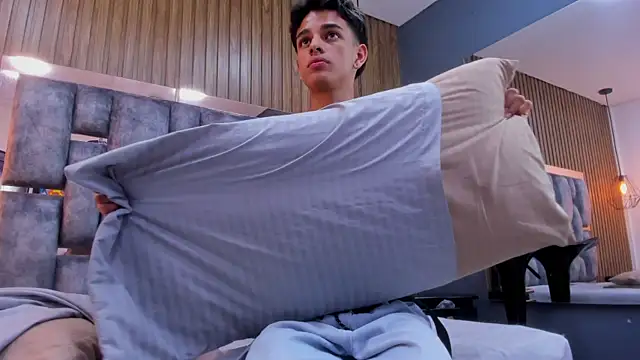 owen__johnson live sex cam