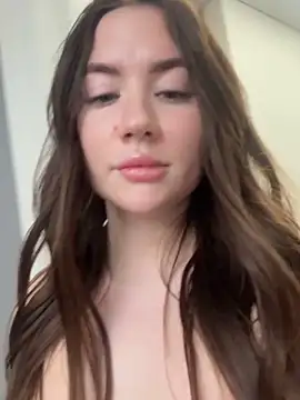 MeganStrain live sex cam