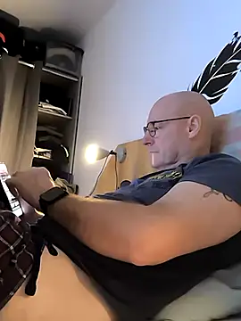 bogland33's cam snapshot