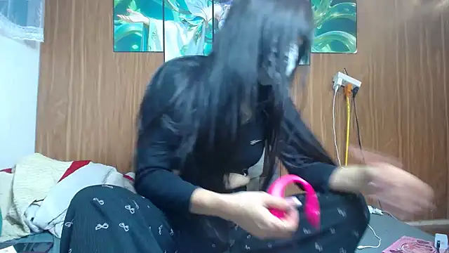 Hatachi_ne12 live sex cam