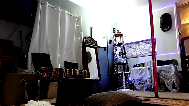 Genevieve143's cam snapshot