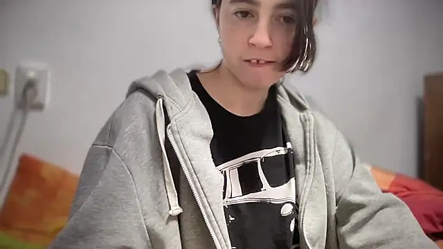 Aphr0ditee's cam snapshot