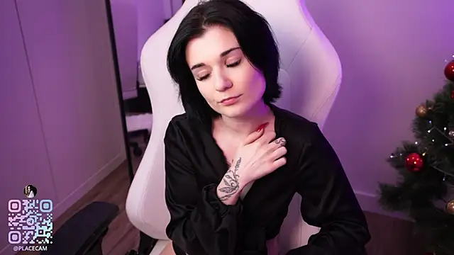 Lucy_Kitten's cam snapshot