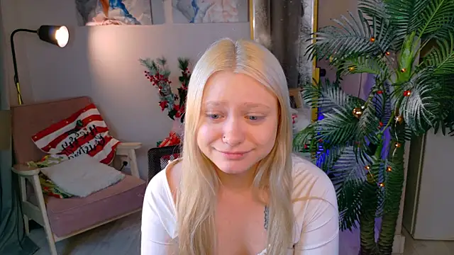 Millie_Vanillies's cam snapshot