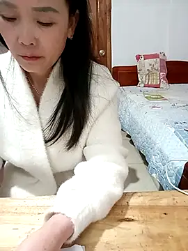 Feeling-hot's cam snapshot