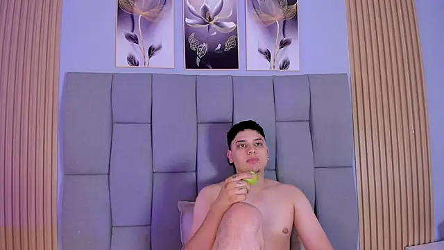 Kandyfrees_'s cam snapshot