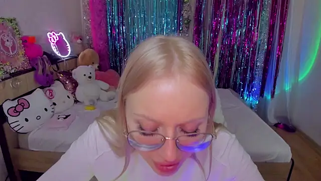 CeaneLino's cam snapshot