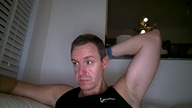 ploki2180's cam snapshot