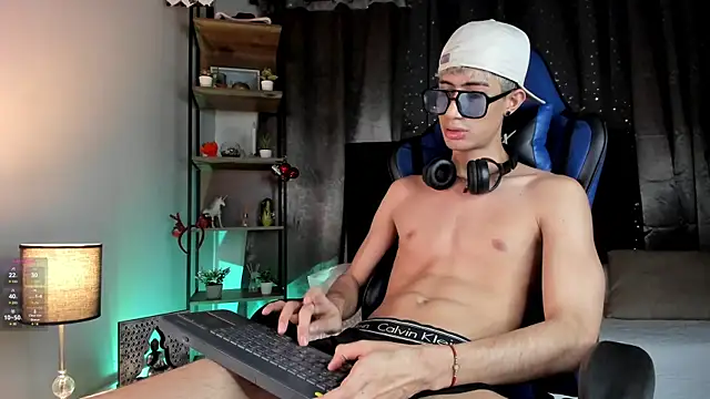 NovaaWheler live sex cam