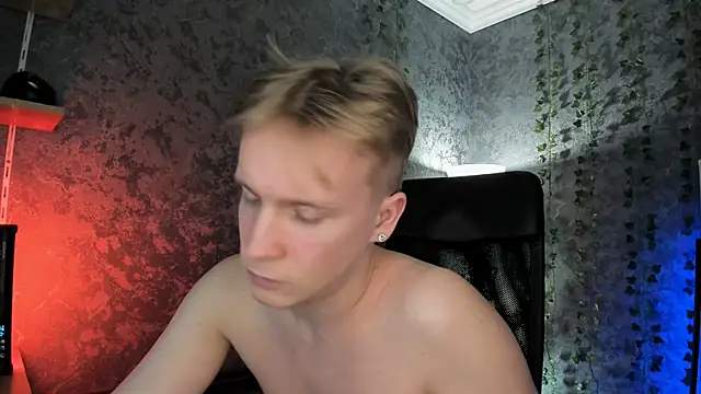 AlexxSweet live sex cam