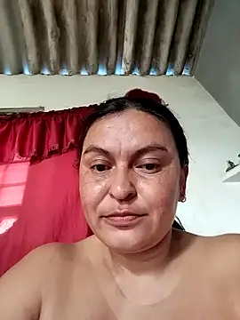 Horny-Mommy-Dirty live sex cam
