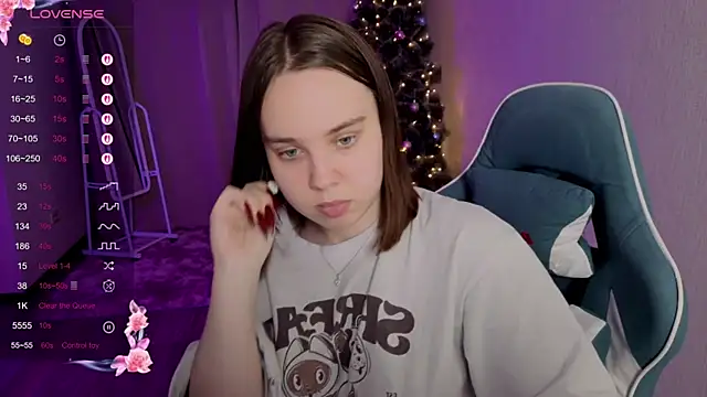 lunalyna's cam snapshot