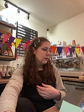 cinnabon_'s cam snapshot