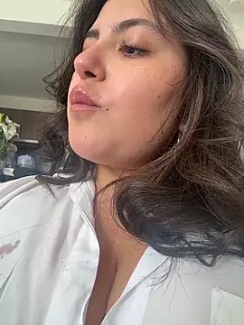 sukhakunis1 live sex cam