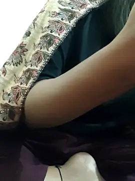 mayrakhan11's cam snapshot