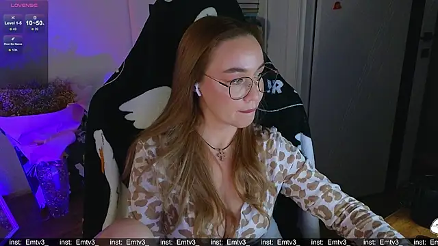 Emili1- live sex cam